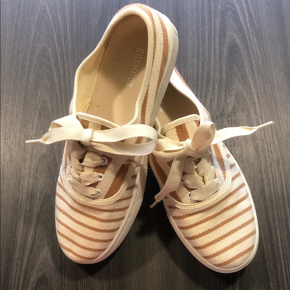 Soludos Cream and Tan Canvas Slip-On